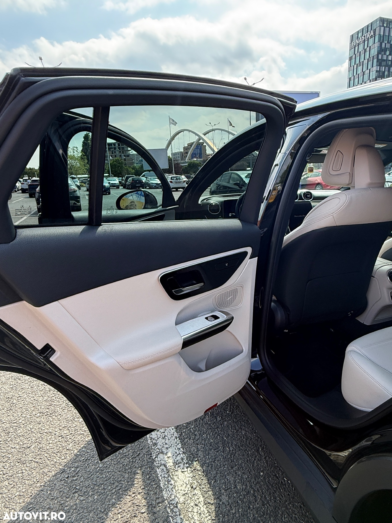 Mercedes-Benz GLC 200 4MATIC MHEV - 17