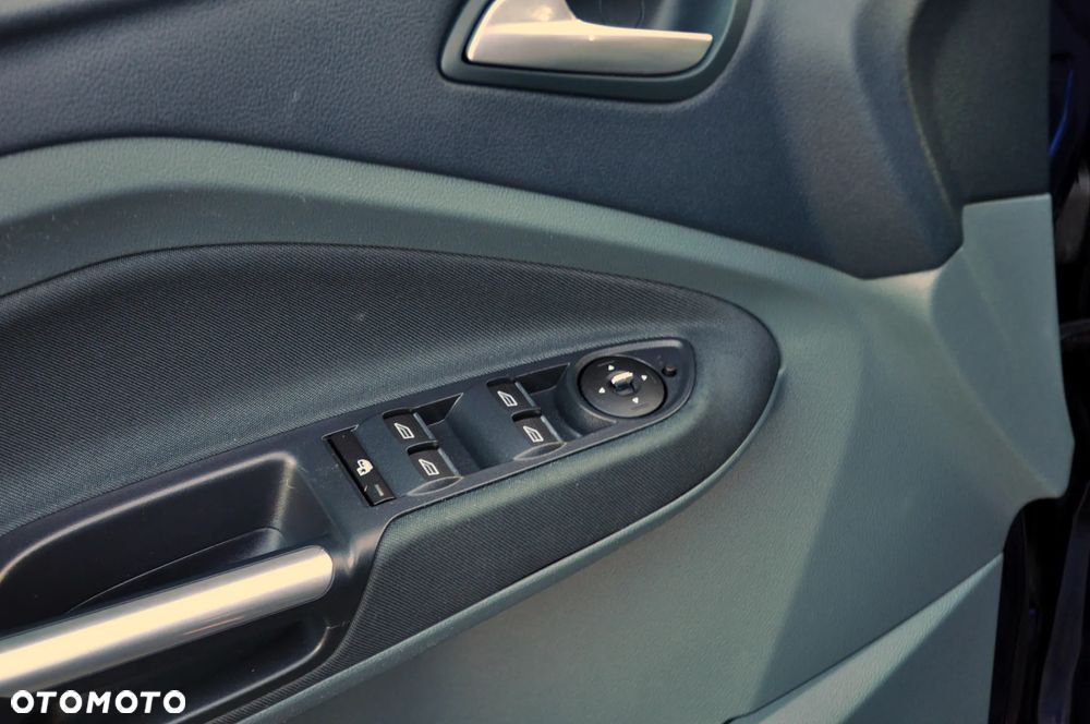 Ford C-MAX 1.6 Ti-VCT Titanium - 30