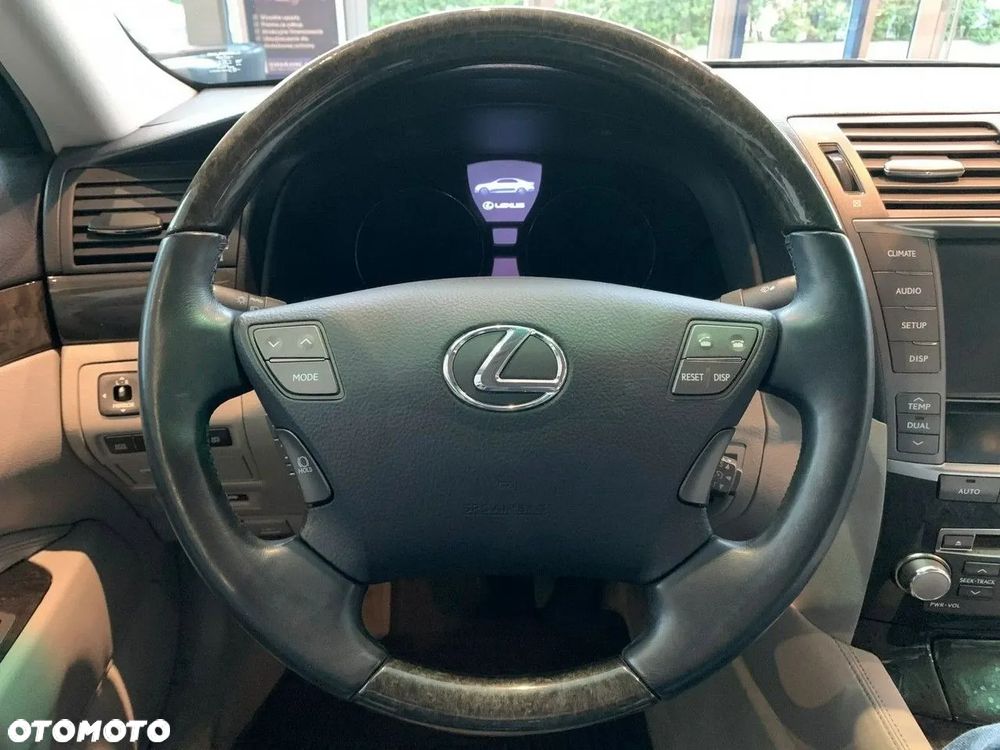Lexus LS 460 Superior - 9