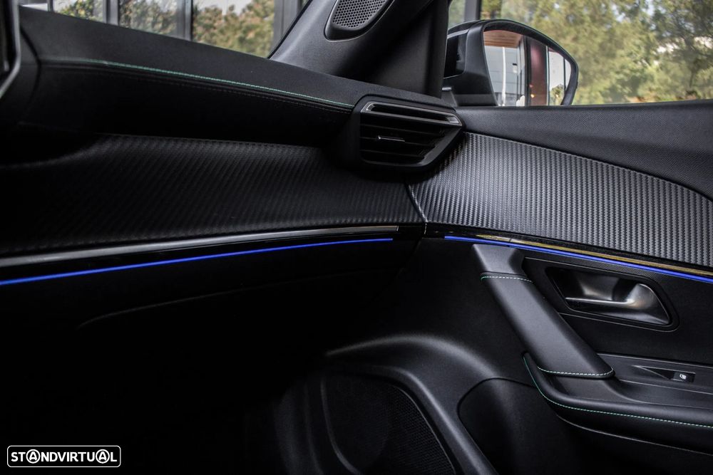 Peugeot e-2008 GT - 24