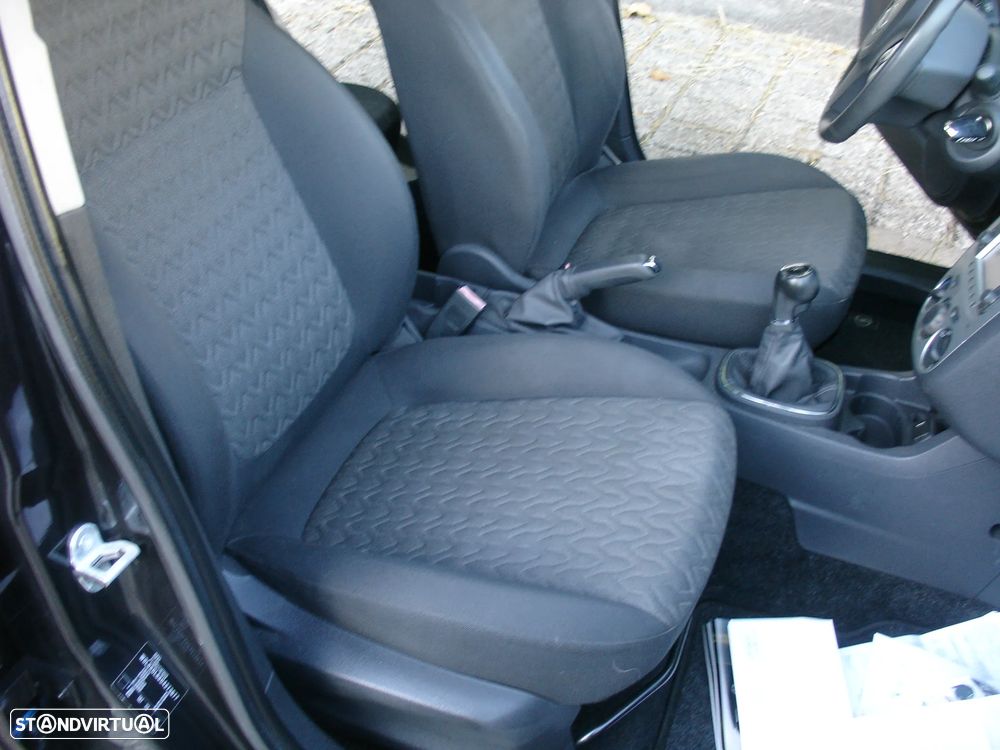 Opel Corsa 1.2 Enjoy - 22
