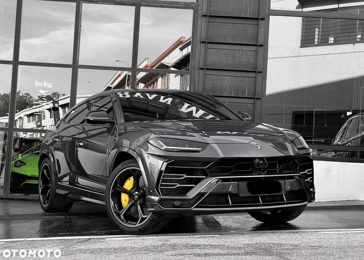 Lamborghini Urus - 1