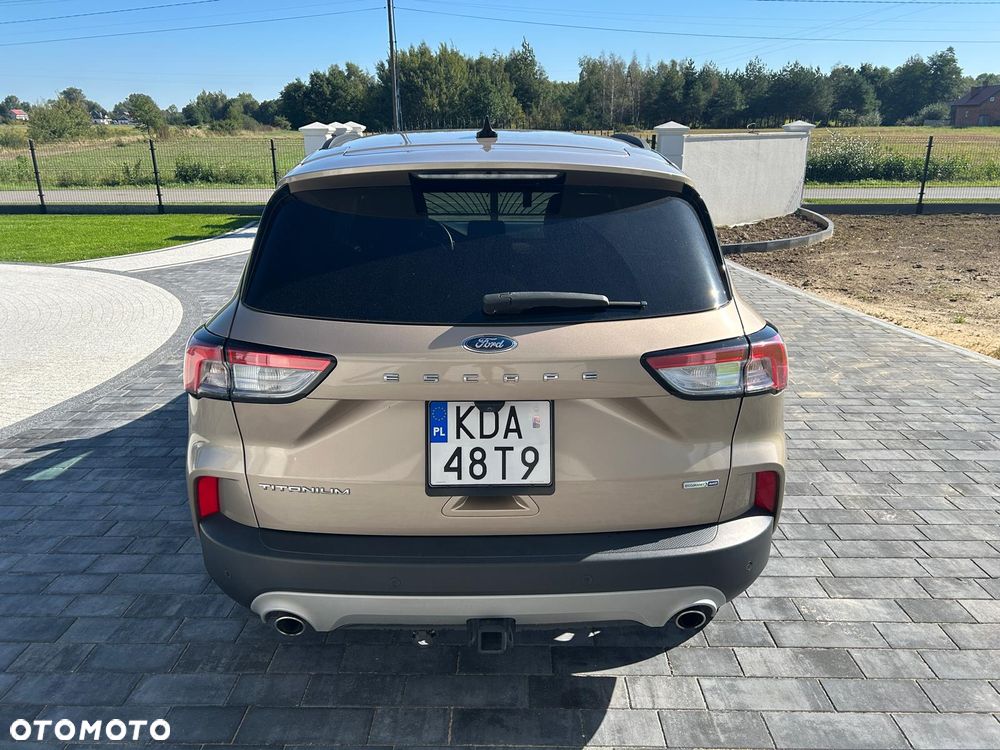 Ford Kuga - 4