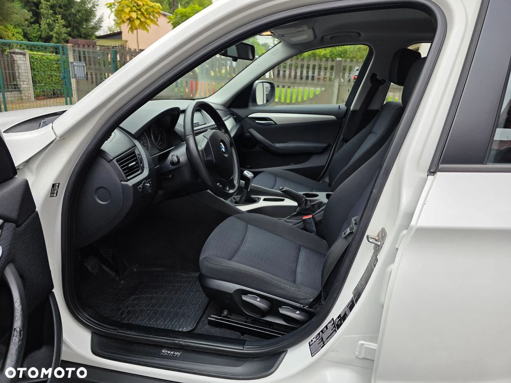 BMW X1 xDrive18d - 9