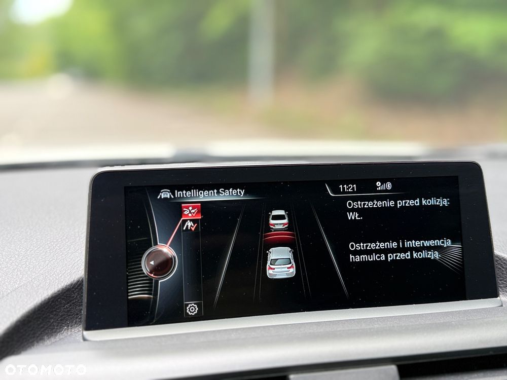 BMW Seria 1 118d xDrive Sport Line Shadow - 22