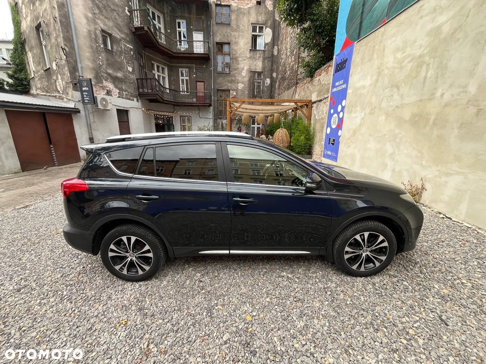 Toyota RAV4 2.0 D-4D Active - 10