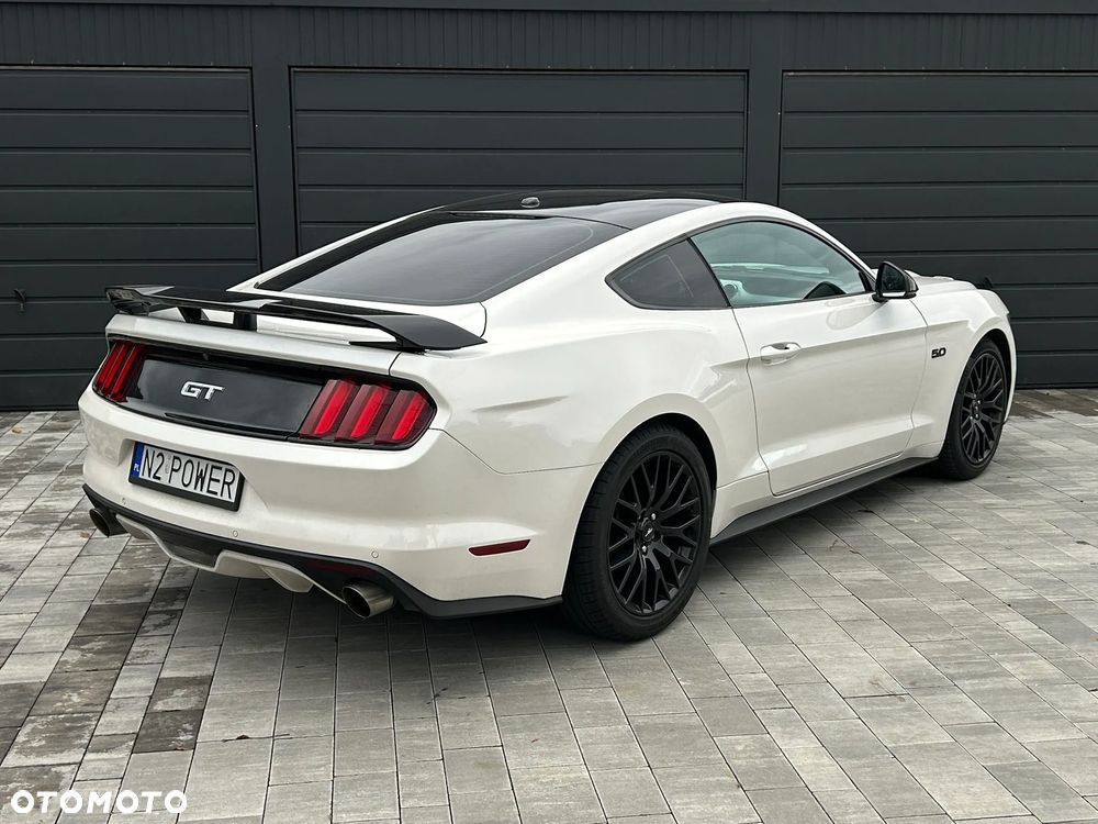 Ford Mustang 5.0 V8 GT - 4