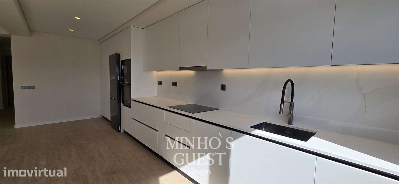 Apartamento T3 Totalmente Remodelado c/ varanda - Maximinos, Braga - Grande imagem: 5/32