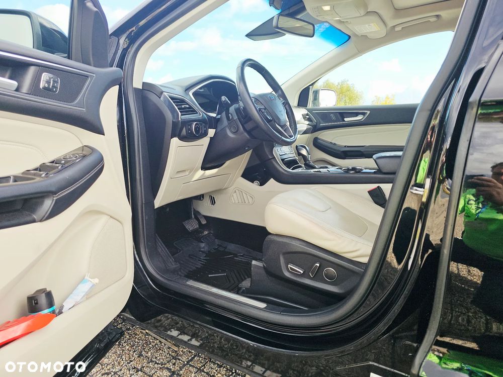 Ford Edge - 12