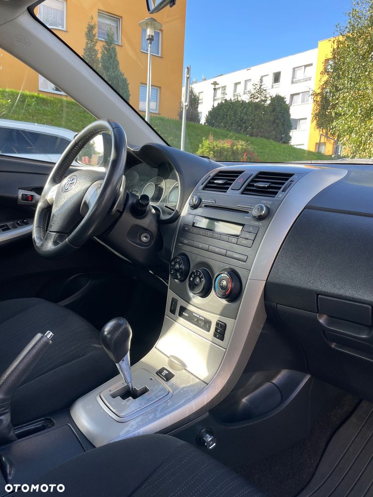 Toyota Corolla - 3