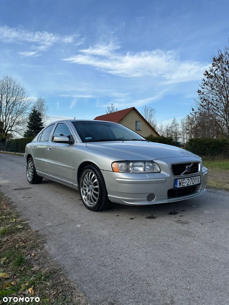 Volvo S60 2.5T AWD Rubin - 1