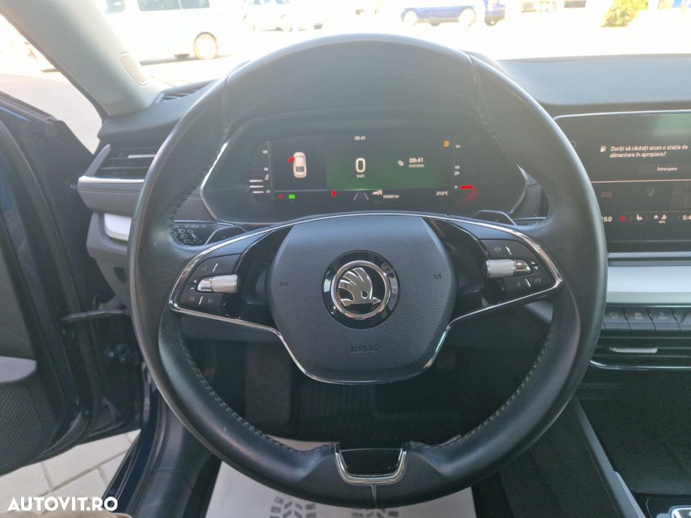 Skoda Octavia 2.0 TDI DSG 4X4 Style - 11