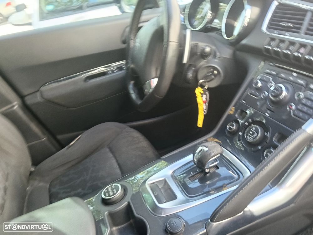 Peugeot 3008 2.0 HDi Hybrid4 - 8