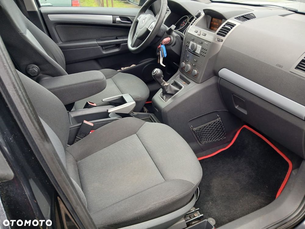 Opel Zafira 1.8 - 12