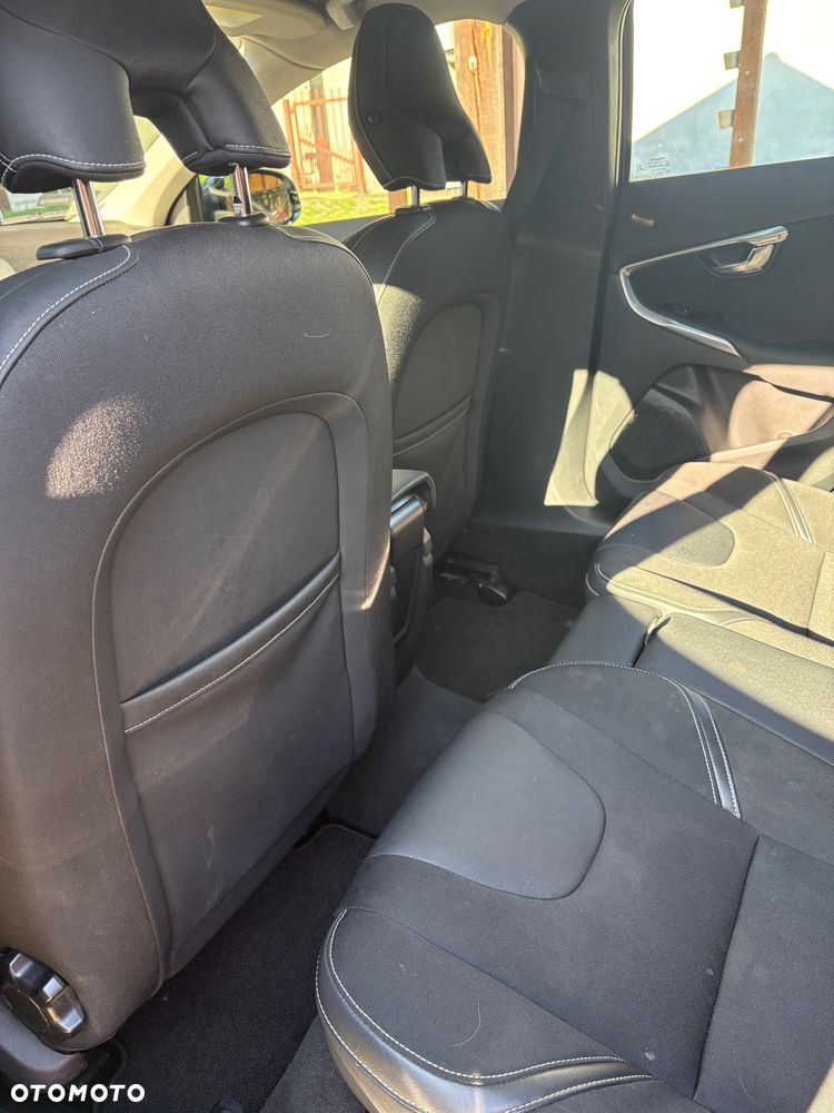 Volvo V40 T3 Momentum - 15