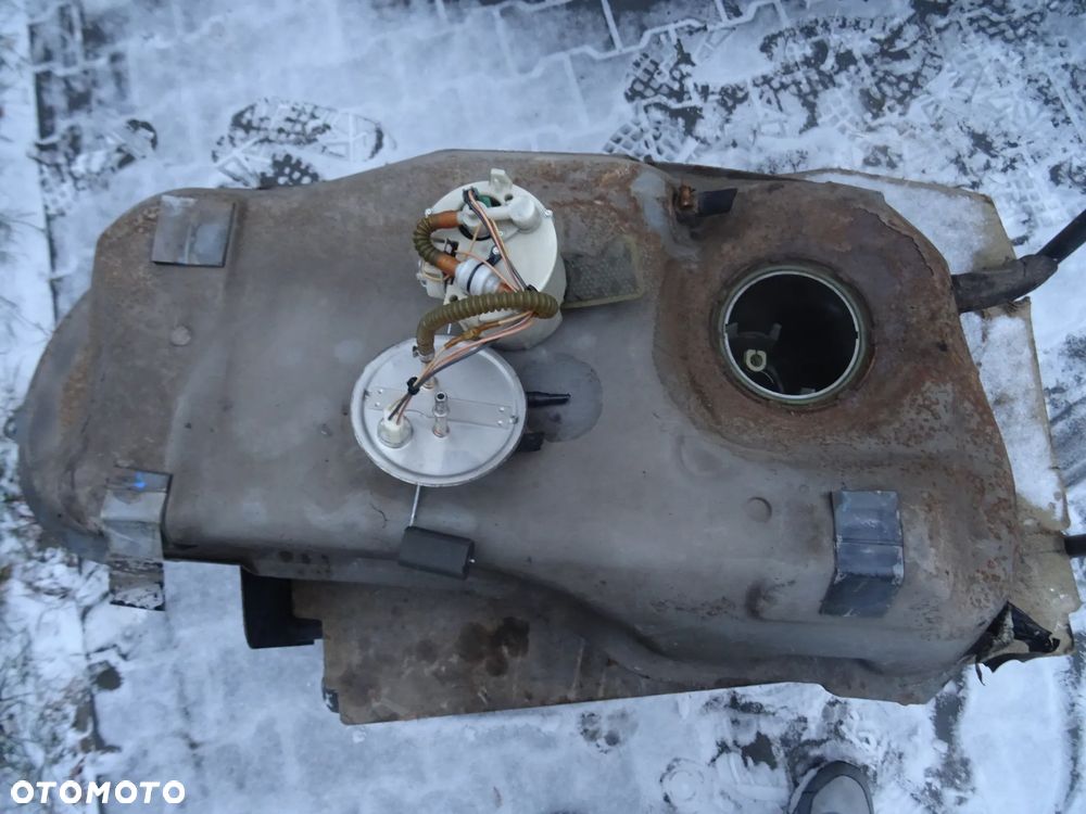 FORD MAVERICK ZBIORNIK PALIWA METALOWY 2,3 150 KM 3,0 V6 203KM POMPA PALIWA OSLONA ZBIORNIKA