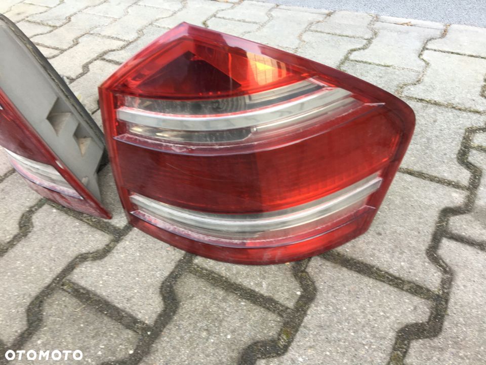 MERCEDES gl 164 lampa tylna komplet - 3