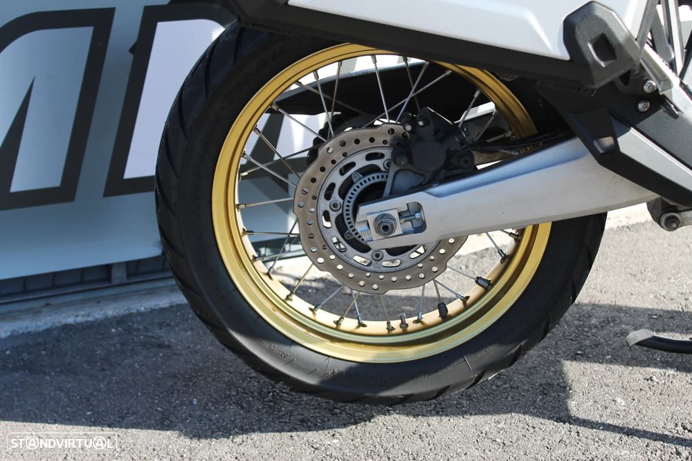 Honda Africa Twin Aventure - 7