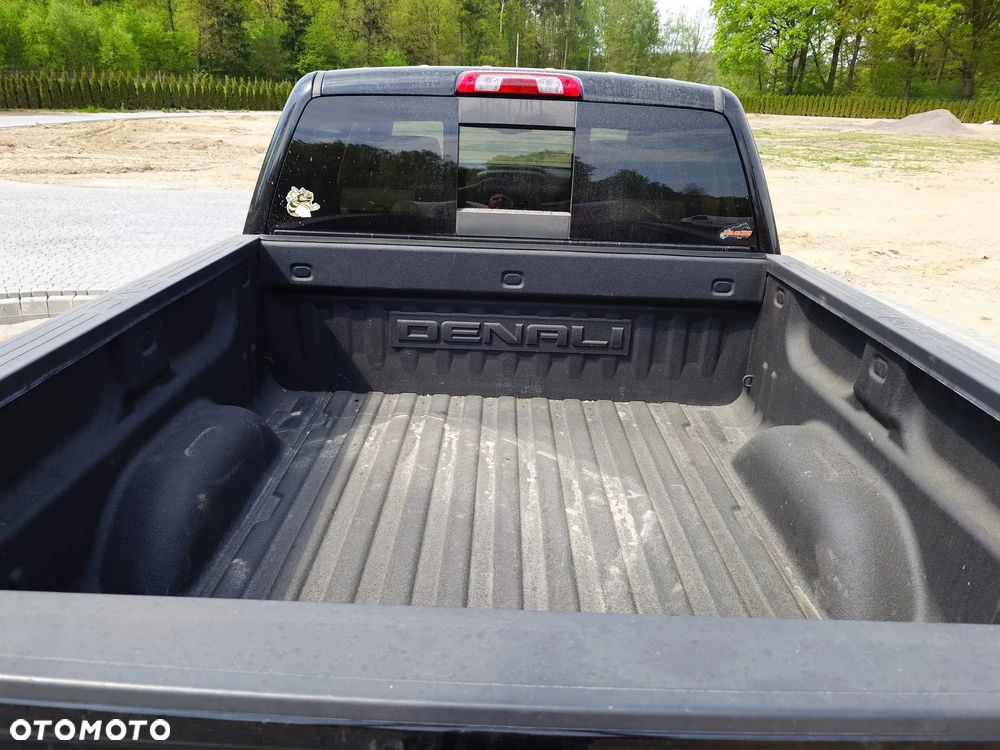 GMC Sierra - 3