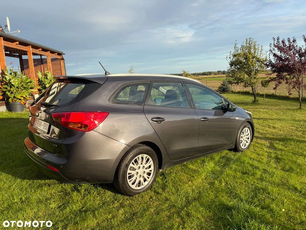 Kia Ceed 1.6 Crdi Comfort + - 21
