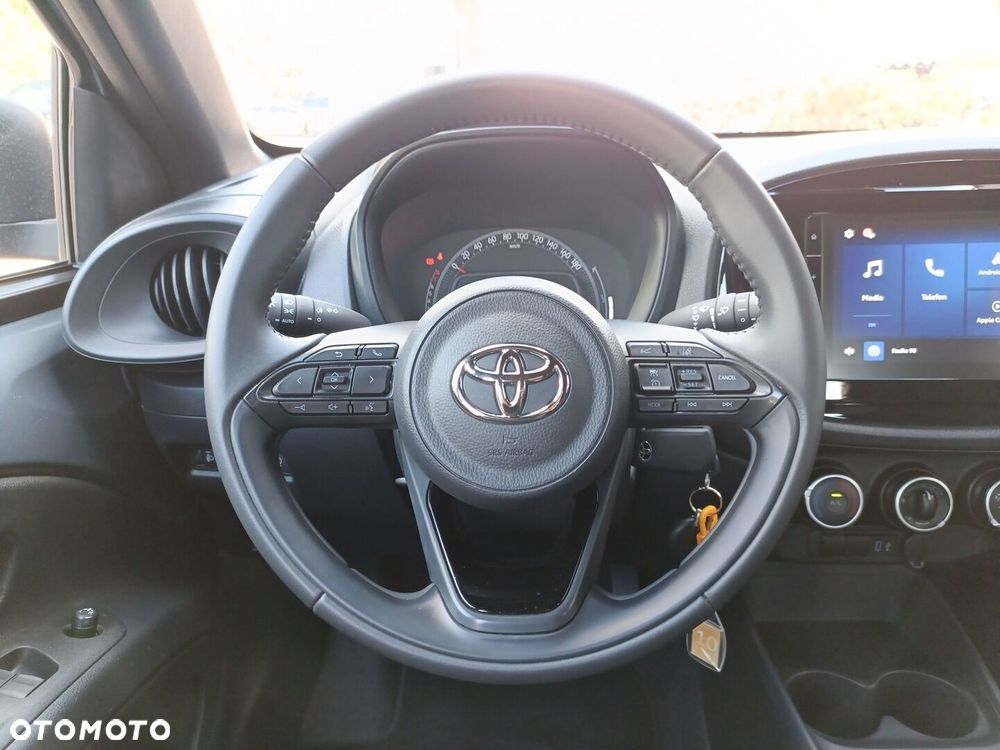 Toyota Aygo X - 16