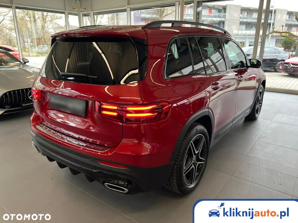 Mercedes-Benz GLB 220 d 4-Matic 8G-DCT - 3