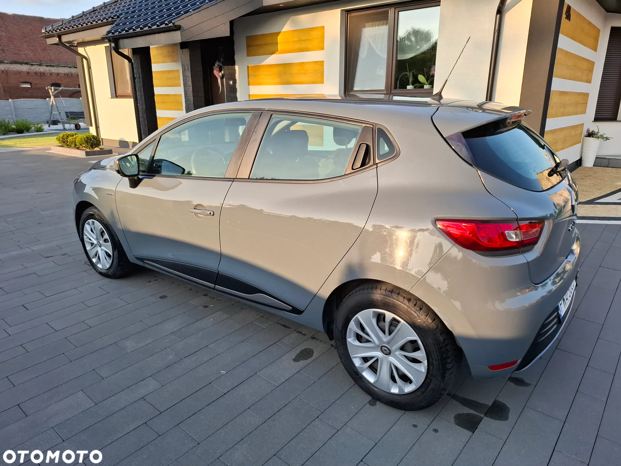Renault Clio 0.9 Energy TCe Limited 2018 - 15