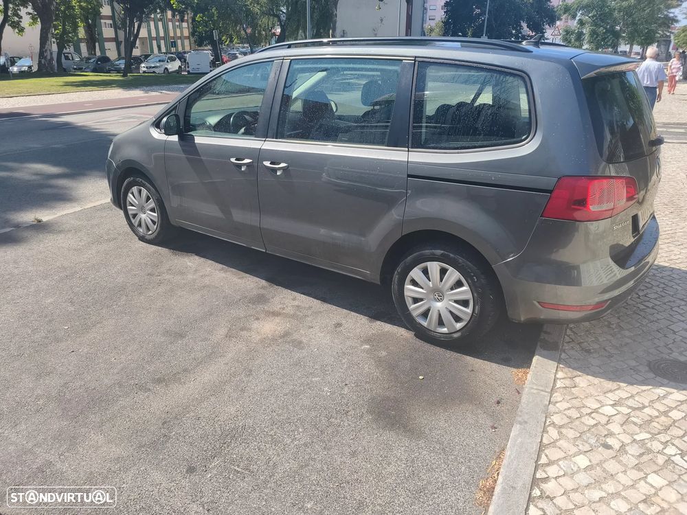 VW Sharan 2.0 TDI 4MOTION BlueMotion Trendline - 6