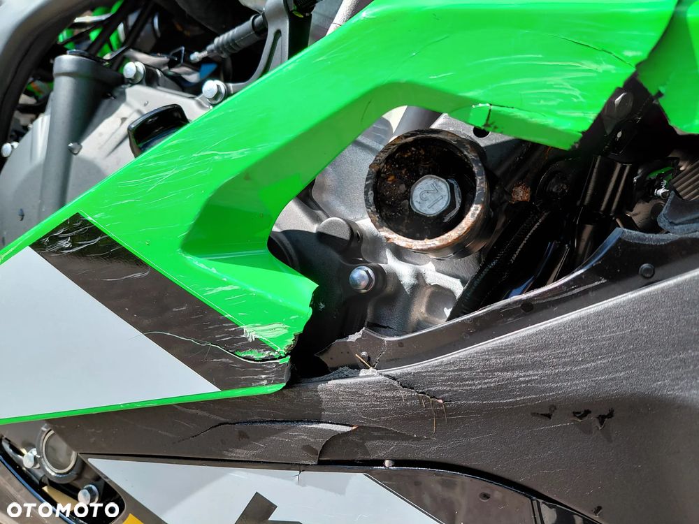 Kawasaki ZX - 17