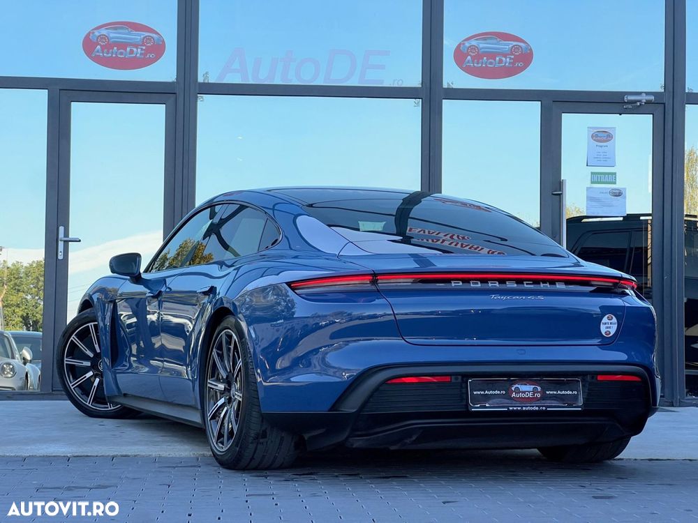 Porsche Taycan - 3