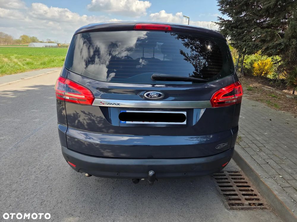 Ford S-Max - 14