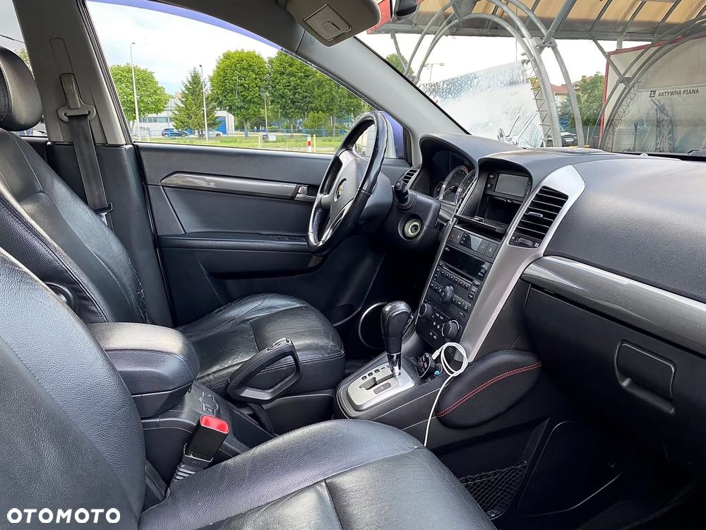 Chevrolet Captiva 2.0 d LT medium - 3