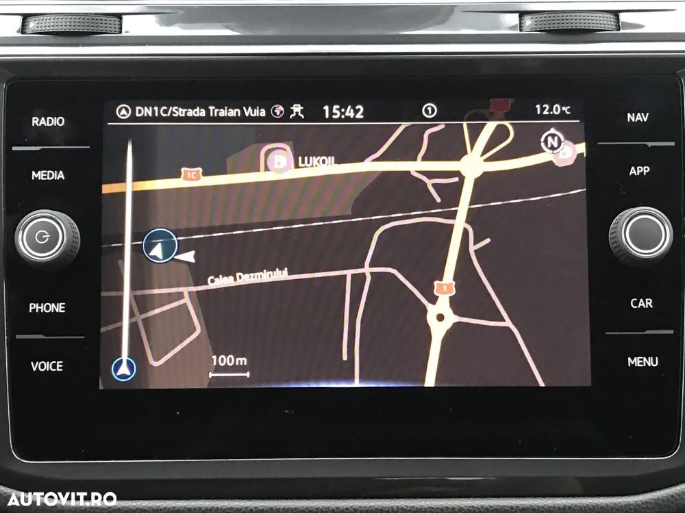 Volkswagen Tiguan 2.0 TDI DSG Life - 31