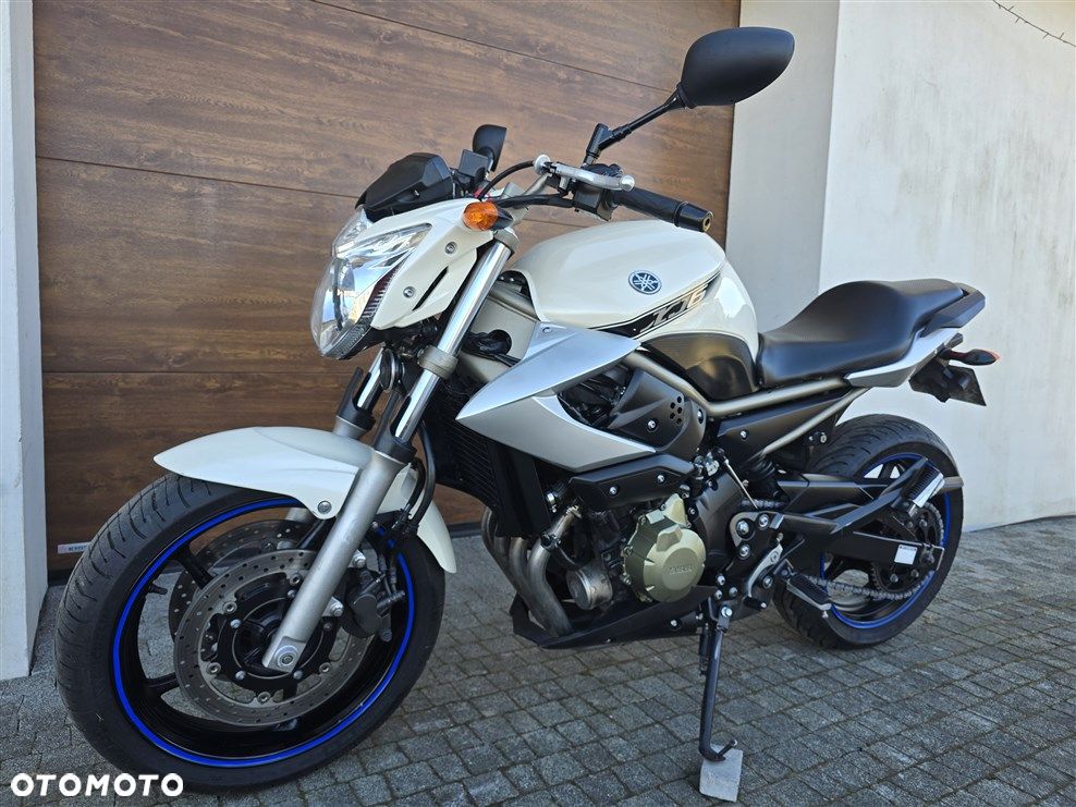 Yamaha XJ - 2