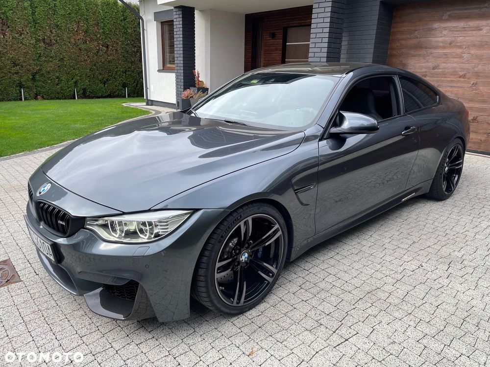 BMW M4 - 4