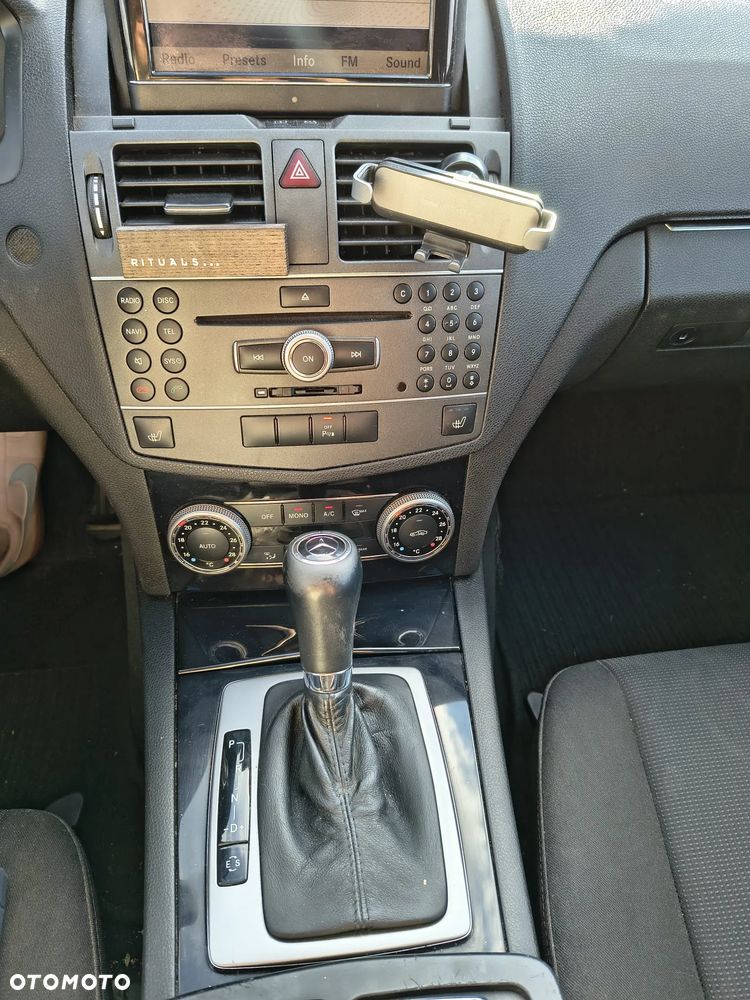 Mercedes-Benz Klasa C 220 CDI DPF Automatik BlueEFFICIENCY - 3