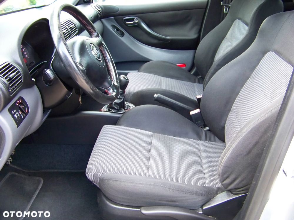 Seat Leon 1.6 Signo - 16