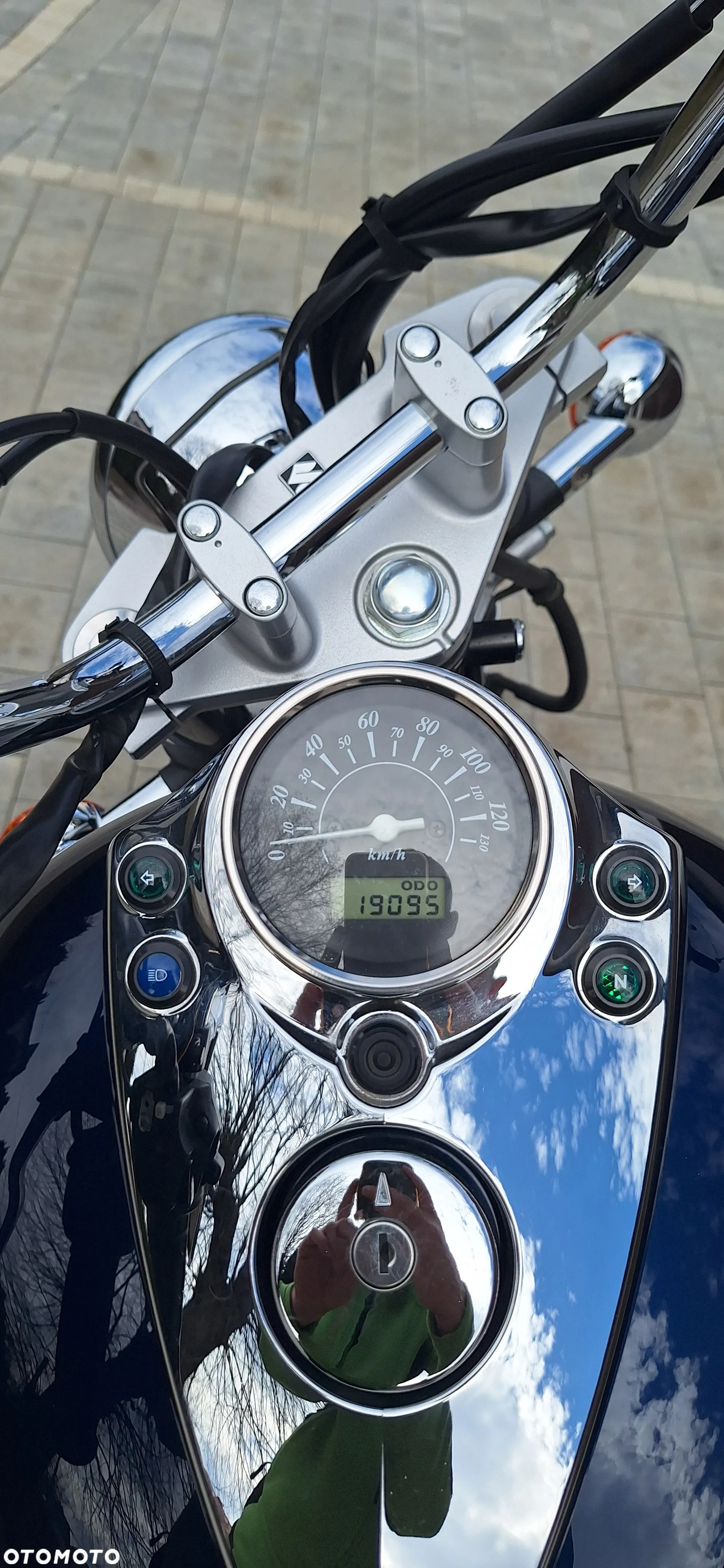 Suzuki Intruder - 7