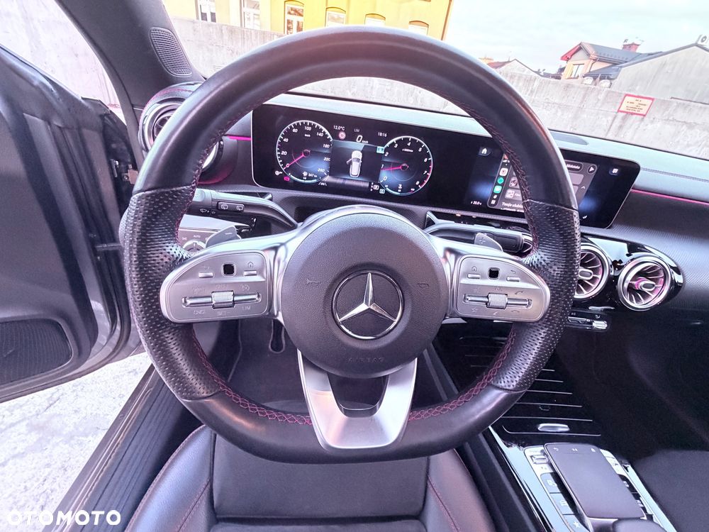 Mercedes-Benz CLA 200 AMG Line 7G-DCT - 11