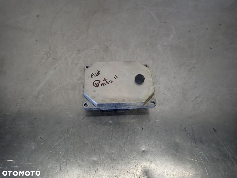 KOMPUTER SILNIKA FIAT GRANDE PUNTO 51784957 - 1