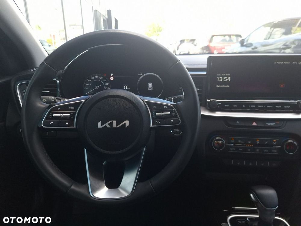 Kia XCeed 1.5 T-GDI Business Line DCT - 16