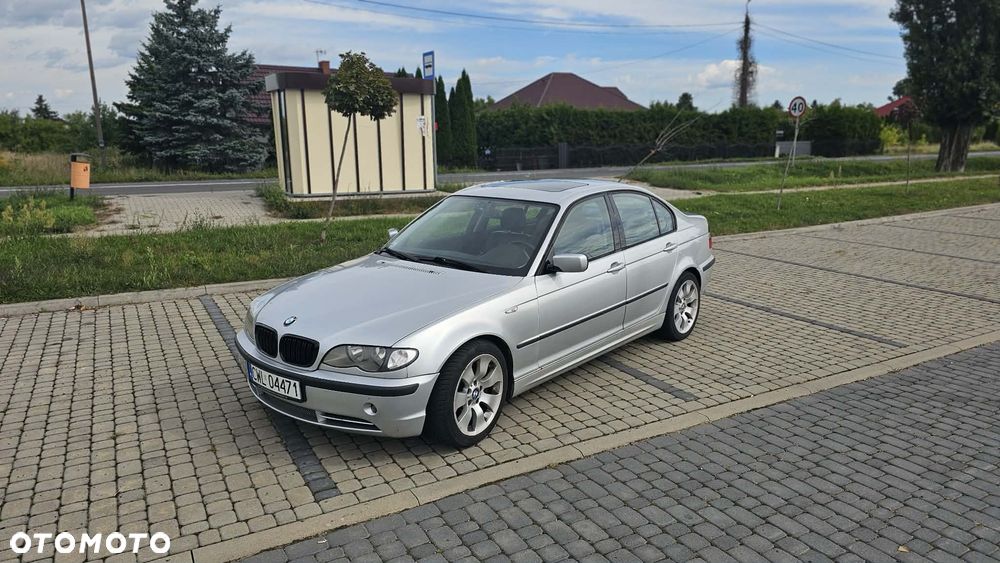 BMW Seria 3 330i - 1