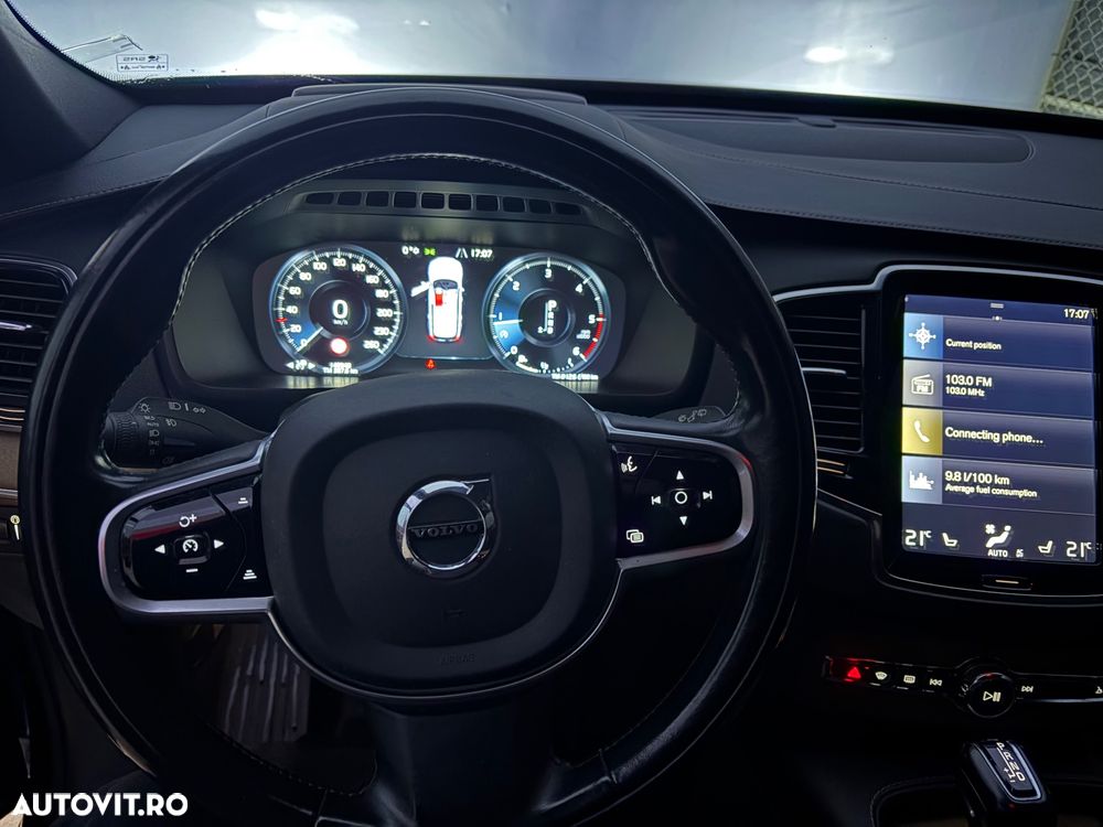 Volvo XC 90 - 13