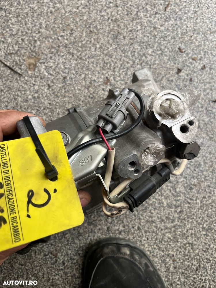 Compresor clima Mercedes w176 w246 w156 - 2