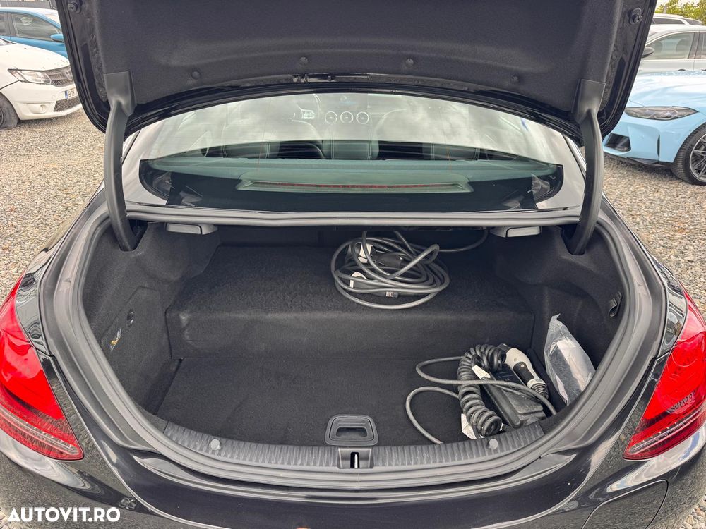 Mercedes-Benz C 300 de 9G-TRONIC AMG Line - 31