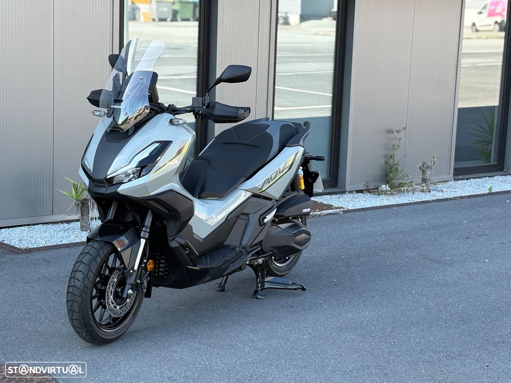 Honda ADV - 1