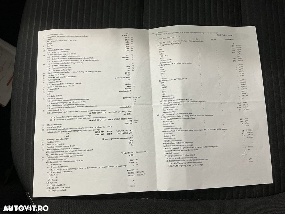 Ford Kuga 1.5 EcoBoost 2x4 Titanium - 24