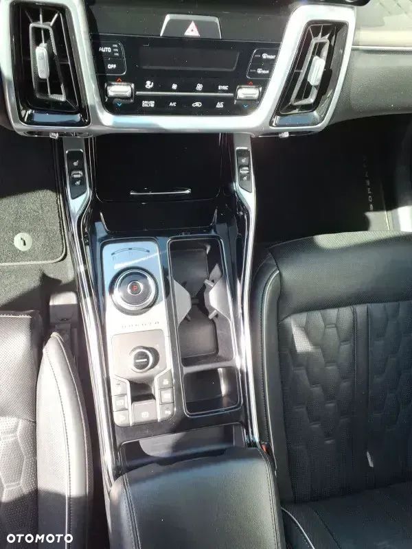 Kia Sorento 1.6 T-GDI PHEV AWD Platinum - 8