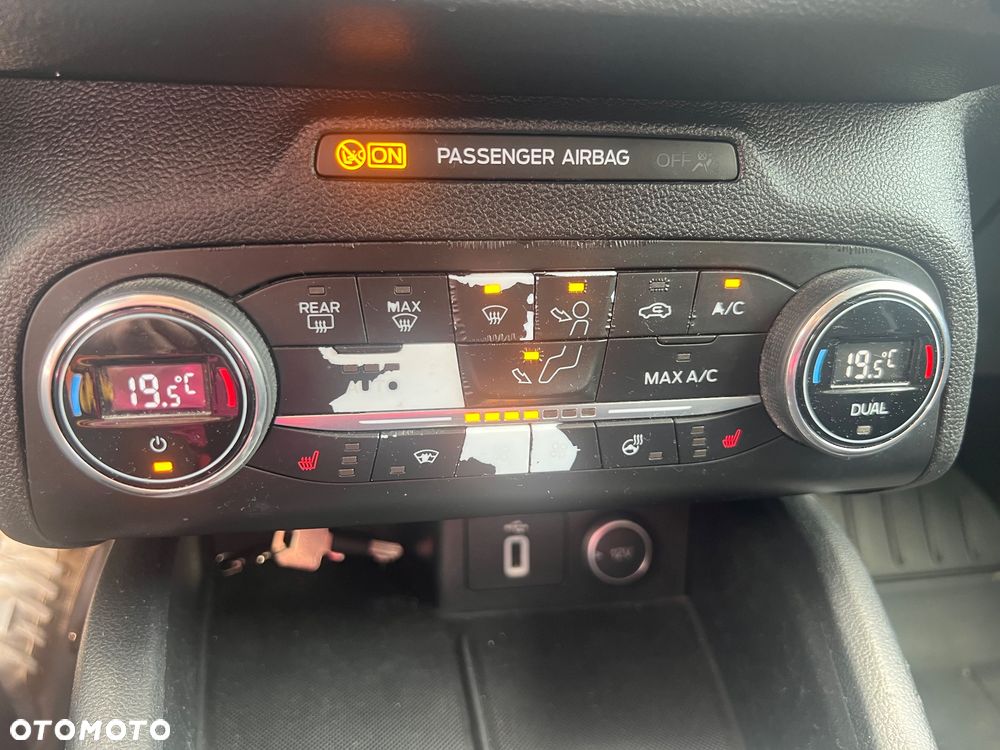 Ford Focus - 10