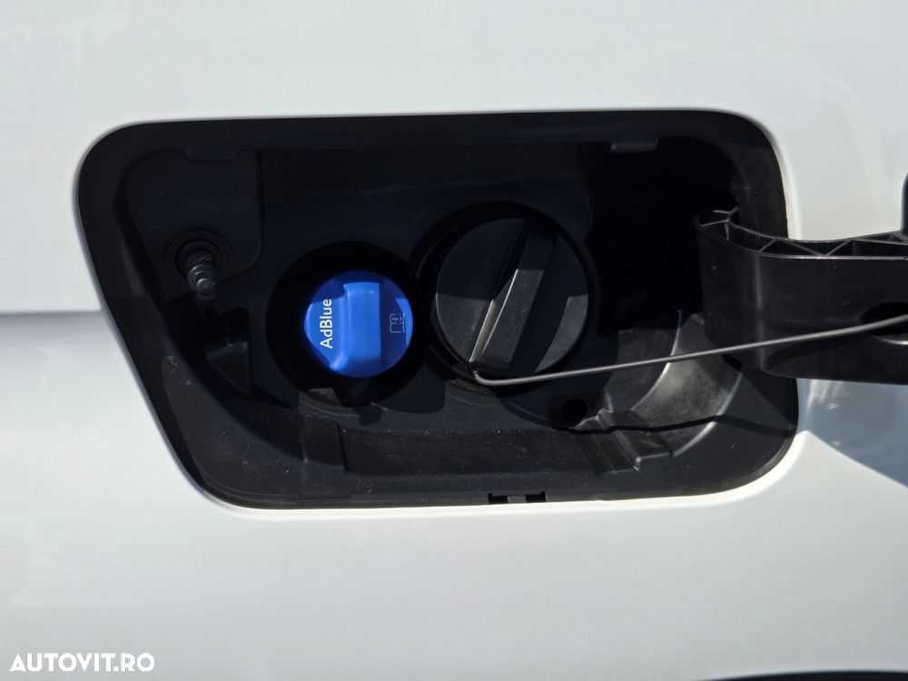 Peugeot 5008 BlueHDI 180 EAT8 GT - 10